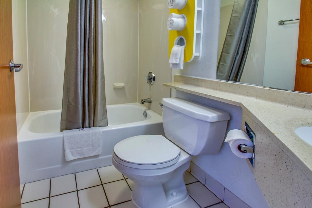 Motel 6 Buffalo Airport Main image